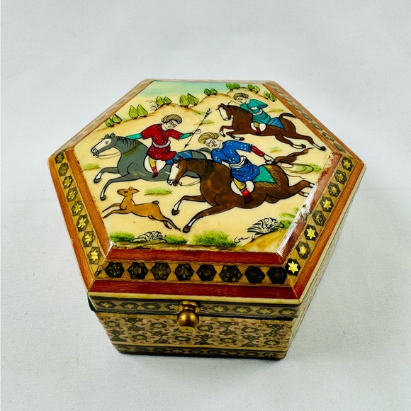 Hexagonal Wood Inlaid Jewelry Box Persian Scene Horse Riders Deer READ